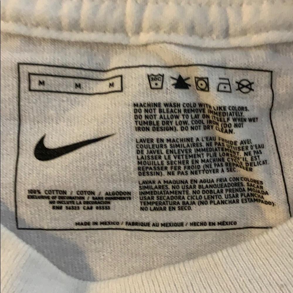 Nike Just Do It T shirt. Size medium. Like new - Picture 3 of 3